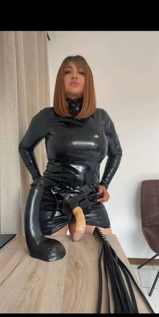 Awaken your fantasies domination and fetish - Sint-Niklaas